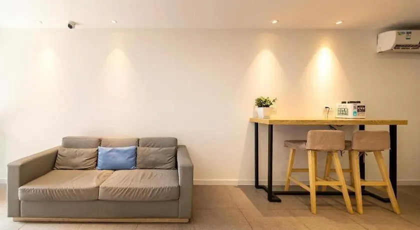 Hotel Hi Inn Liangpin Shanghai Xujiahui Tianlin Road