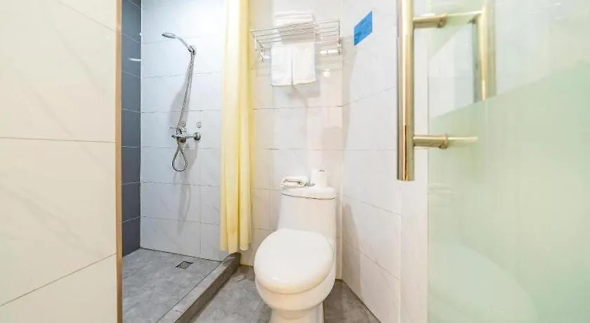 Hotel Hi Inn Liangpin Shanghai Xujiahui Tianlin Road