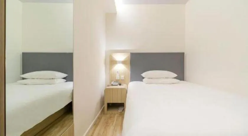 Hi Inn Liangpin Shanghai Xujiahui Tianlin Road Hotel